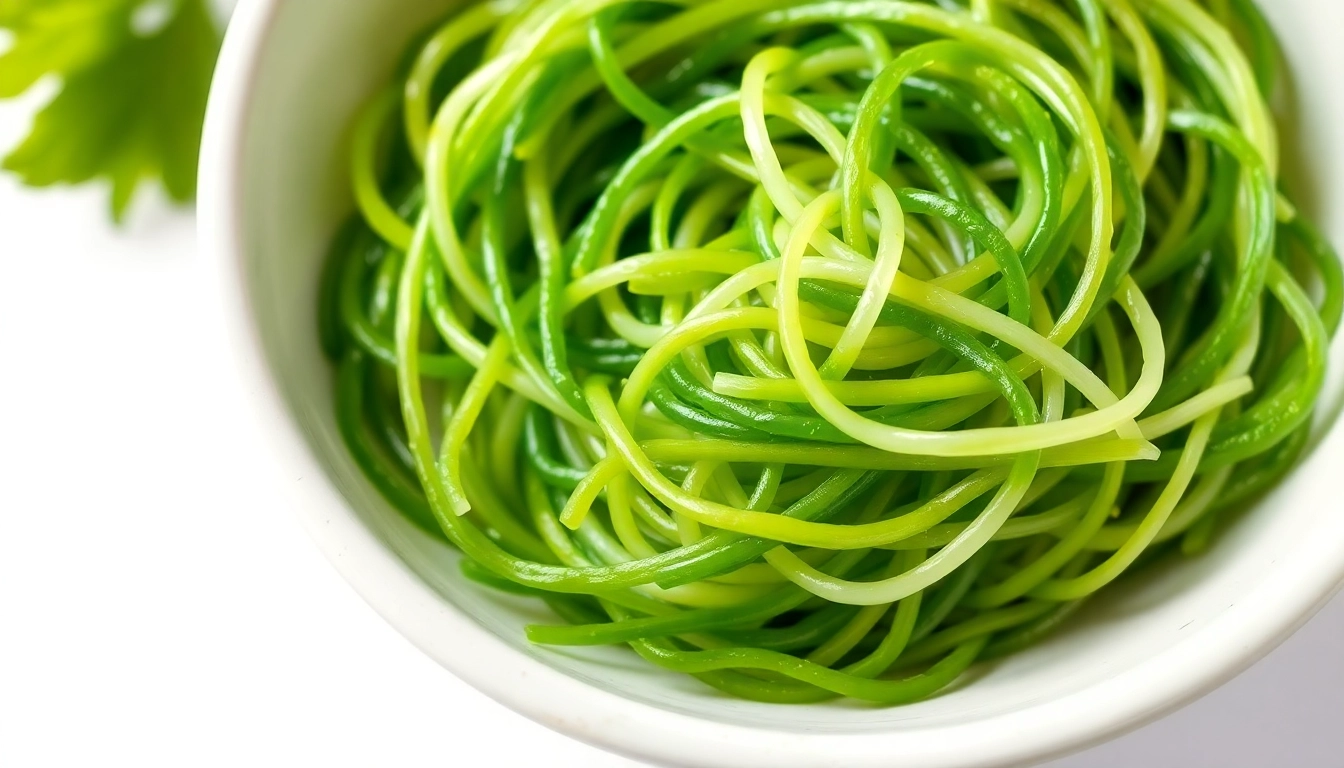 아삭하고 새콤달콤한 양념에 무쳐진 세발나물 무침